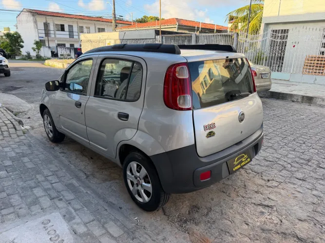 Fiat Uno WAY Celeb. 1.0 EVO Fire Flex 8V 5P 2011