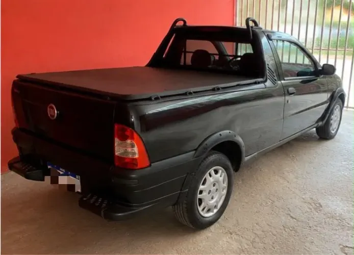Fiat Strada Working 1.5 MPI 8V CE (álcool) 2002