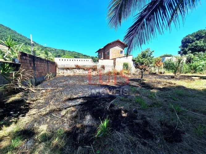 Terreno Plano em região residencial