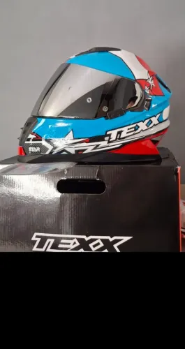 Vendo capacete 450