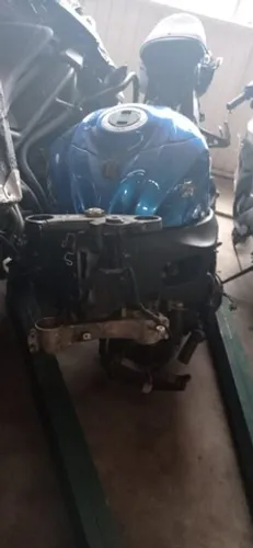 Sucata de moto para retirada de peças Suzuki SRAD 1000 2015
