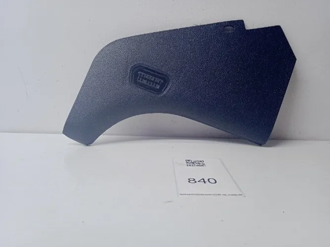 840 Moldura Inferior Tomada OBD Pé Da Coluna Escort Zetec Sw Lado Direito