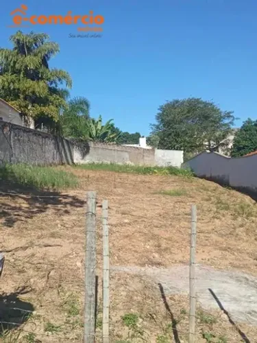 Lote no Condomínio Flamboyants, em Lavras-MG. 