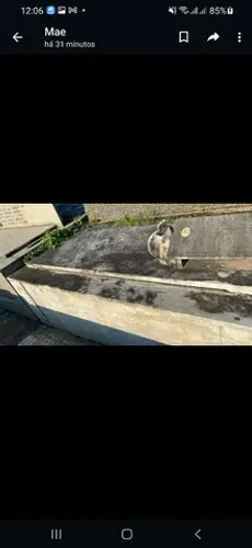 Jazigo em mármore caju contém 3 prateleiras