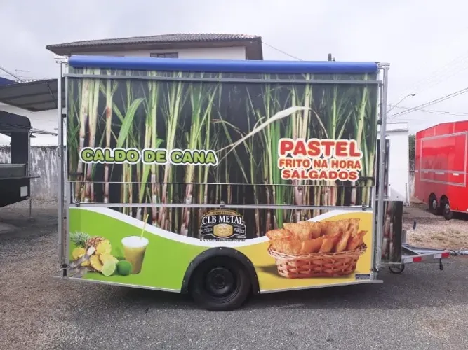 Trailer e Caminhão adesivado, envelopado. Envelopamento em geral