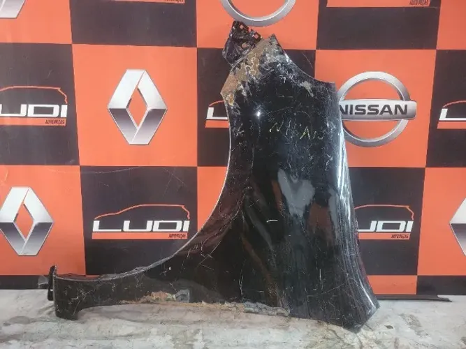 Paralama Esquerdo Nissan March 2011 a 2014 Preto