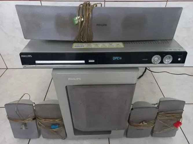 Home theater standby-on HTS 3450 philips 