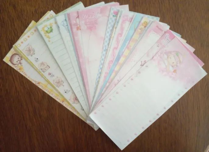 Sortido de papéis de cartas 