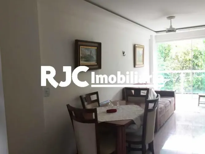 Cobertura duplex para venda tem 130 metros quadrados com 3 quartos