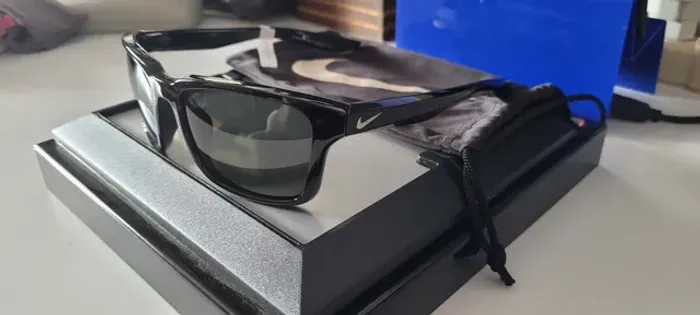 Óculos Nike Essential Spree Black/Silver