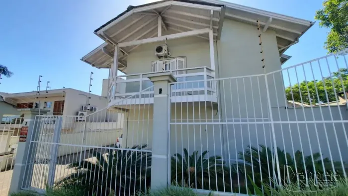 Casa de condomínio à venda no bairro Primavera, 127 m² com 3 dormitórios/quartos.
