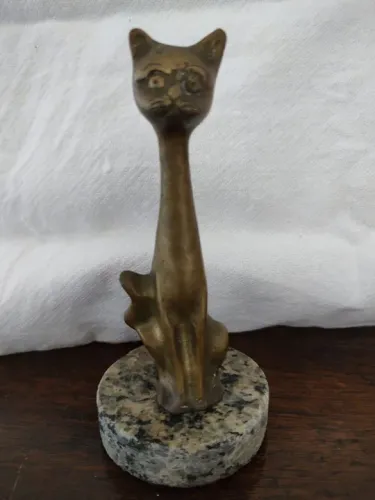 Escultura de Gato em Bronze.