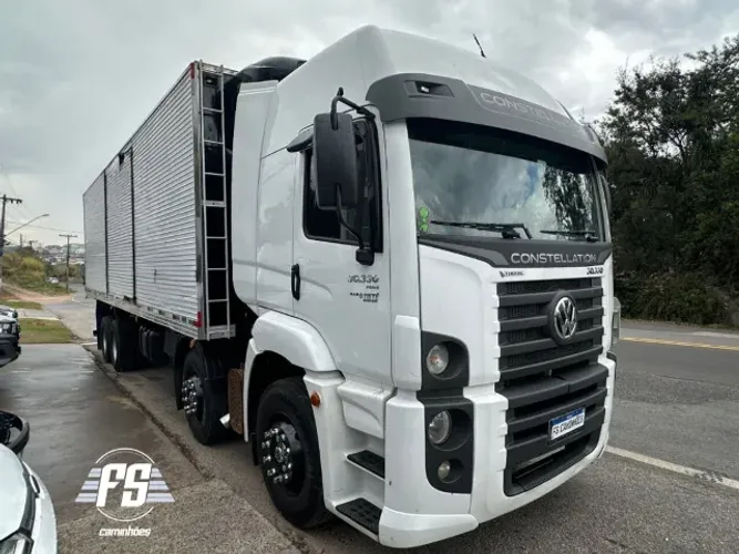 VW CONSTELLATION 30.330 8x2 baú
