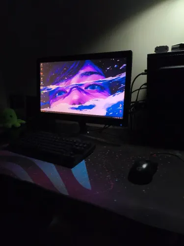 PC (CPU) + MONITOR + MOUSE E MOUSEPAD