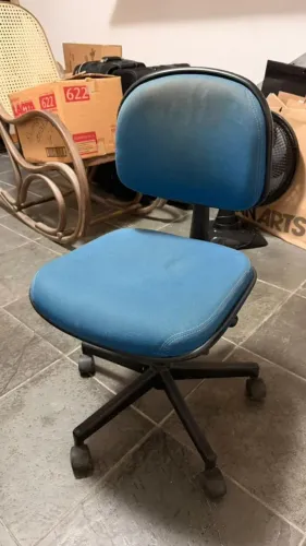 Cadeira de Escritorio Giratória GIROFLEX