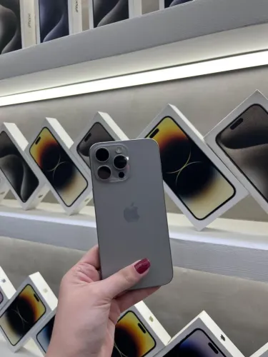 IPHONE 15 Pro Max 256 gb - Natural titanium
