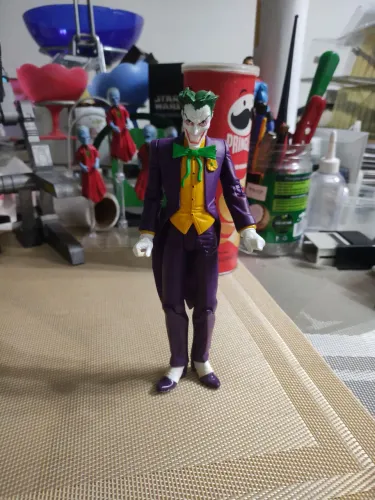 Boneco Coringa Joker wave Batman and Son Dc Direct  compatível com McFarlane