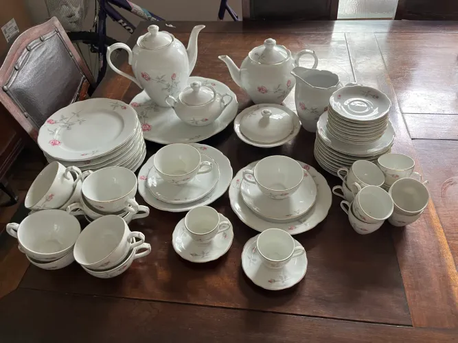 Aparelho de chá de porcelana completo