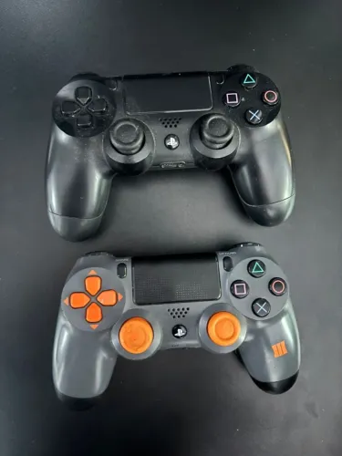 Playstation 4 em ótimo estado