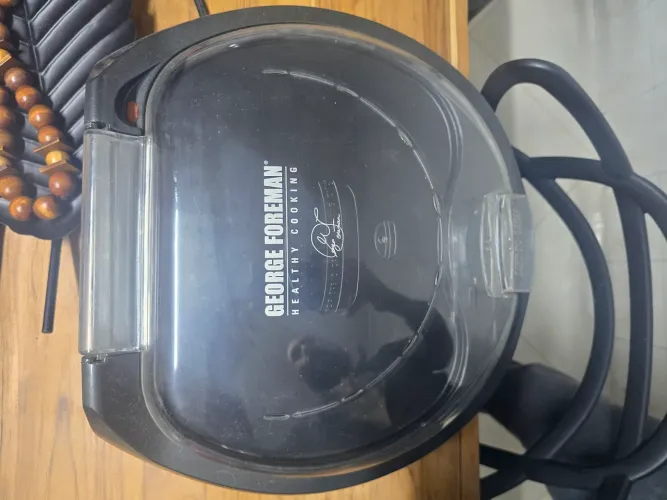 Grill Elétrico George Foreman Jumbo