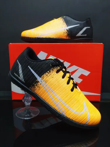 Chuteira Futsal