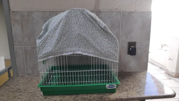 Gaiola para Pássaros com Cobertura
