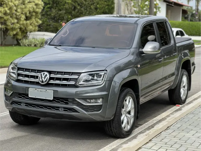 Volkswagen Amarok (TODAS REVISÕES NA VW COM NF) High.cd 2.0 16V TDI 4X4 Dies. AUT 2018