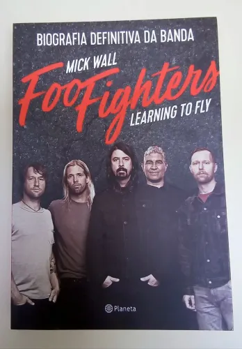 (ENVIO) Livro Foo Fighters,  Learning To Fly, Dave Grohl - Excelente Estado<br><br>