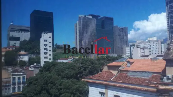 SALA COMERCIAL PROX METRO URUGUAIANA. ANDAR ALTO COM VISTA PANORAMICA!! SALA AMPLA CLARA E