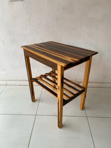 Mesa aparador de madeira