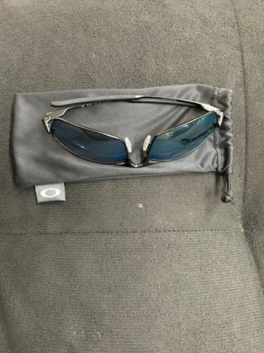 Óculos de Sol Oakley Masculino - 0,002228 BTC