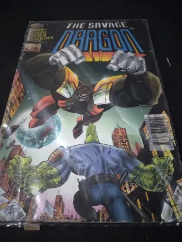 The Savage Dragon volume 4<br>1996 (Editora Abril).  (1/4) volumes.