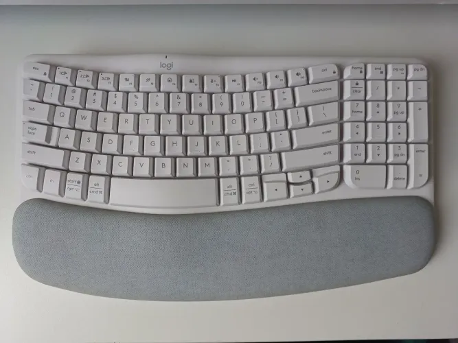 Teclado Logitech Wave Keys