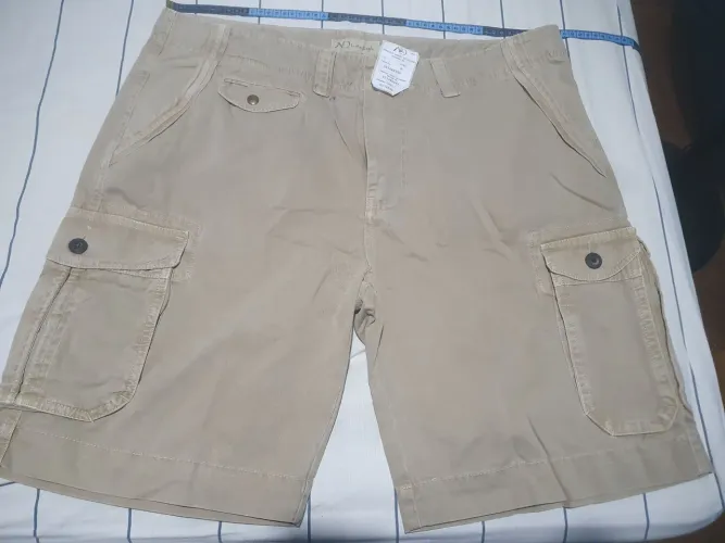Bermuda AD Original tam 48 cargo Nova zerada na etiqueta.  Perfeita 