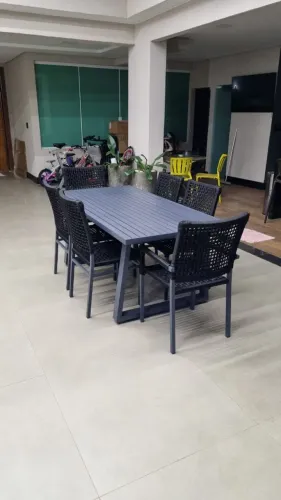 CONJUNTO MESA ALUMINIO RIPADO COM 6 CADEIRAS
