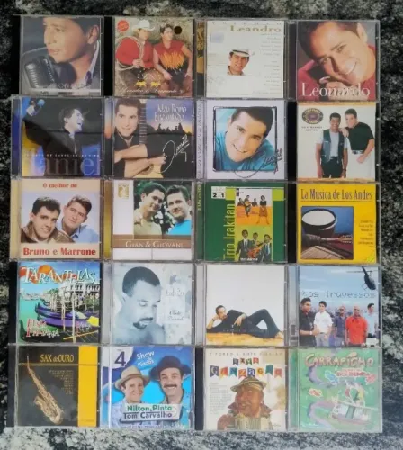 20 CDs  (Sertanejos & Variados) em bom estado de conservação por apenas R$50 !