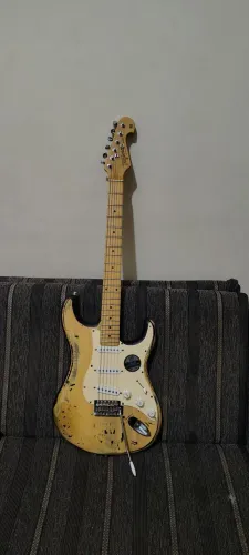 Guitarra Tagima T-635