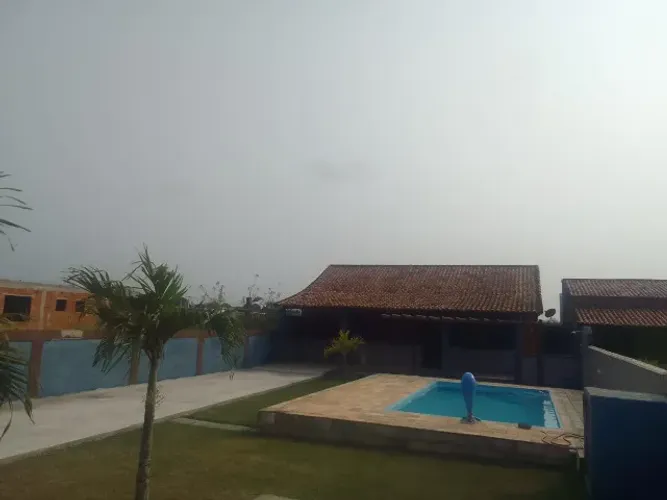 CASA EM ARARUAMA 2 QUARTOS