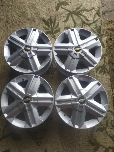 Rodas Aro 13 modelo Astra 