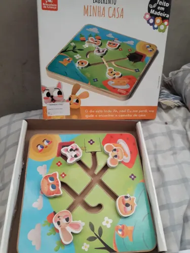 Brinquedo em madeira labirinto minha casa