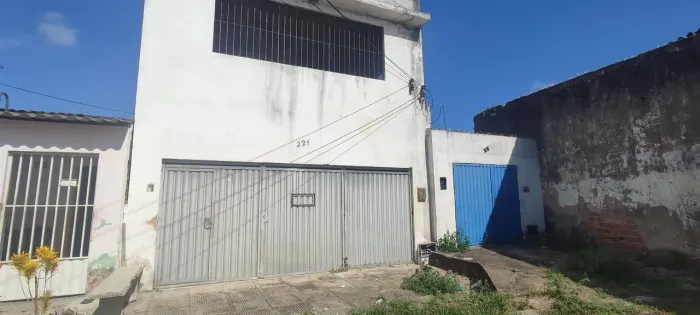 VENDO 3 CASAS EM UMA!! TERRENO AMPLO!! DOCUMENTADA!! 420 MIL.