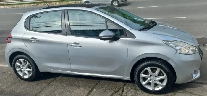 Peugeot 208 Allure 1.5