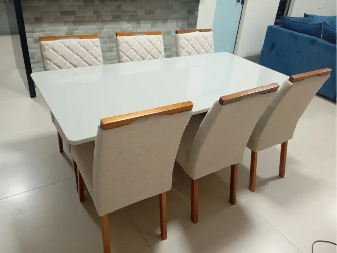 Mesa de Jantar com 6 Cadeiras madeira