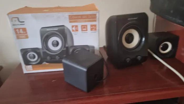 Caixa de Som 2.1 14w RMS USB Conexão P2 Multilaser