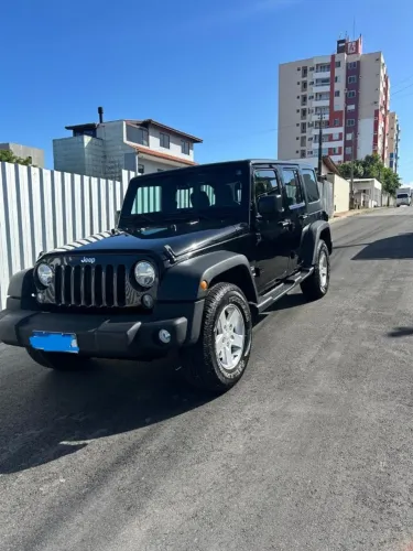 Jeep Wrangler Unlimited Sport 3.6 V6 284cv 4P 2015