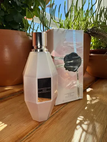 Flowerbomb Dew Edp 