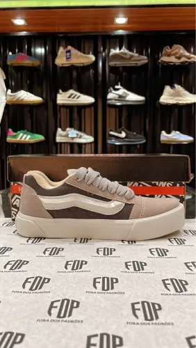 Tênis Vans Knu