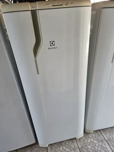 Geladeira Electrolux RE31 + Entrega Gratis em Sorocaba.