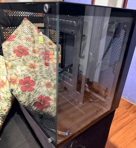 Gabinete aquário gamer