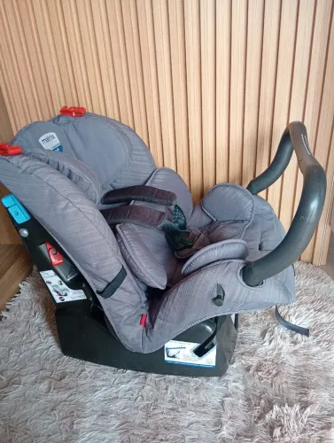 Cadeirinha de carro reclinável de 0 a 25 kg